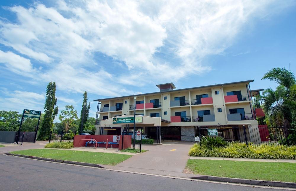 Quality Hotel Darwin Airport Eksteriør billede The Village, 2014