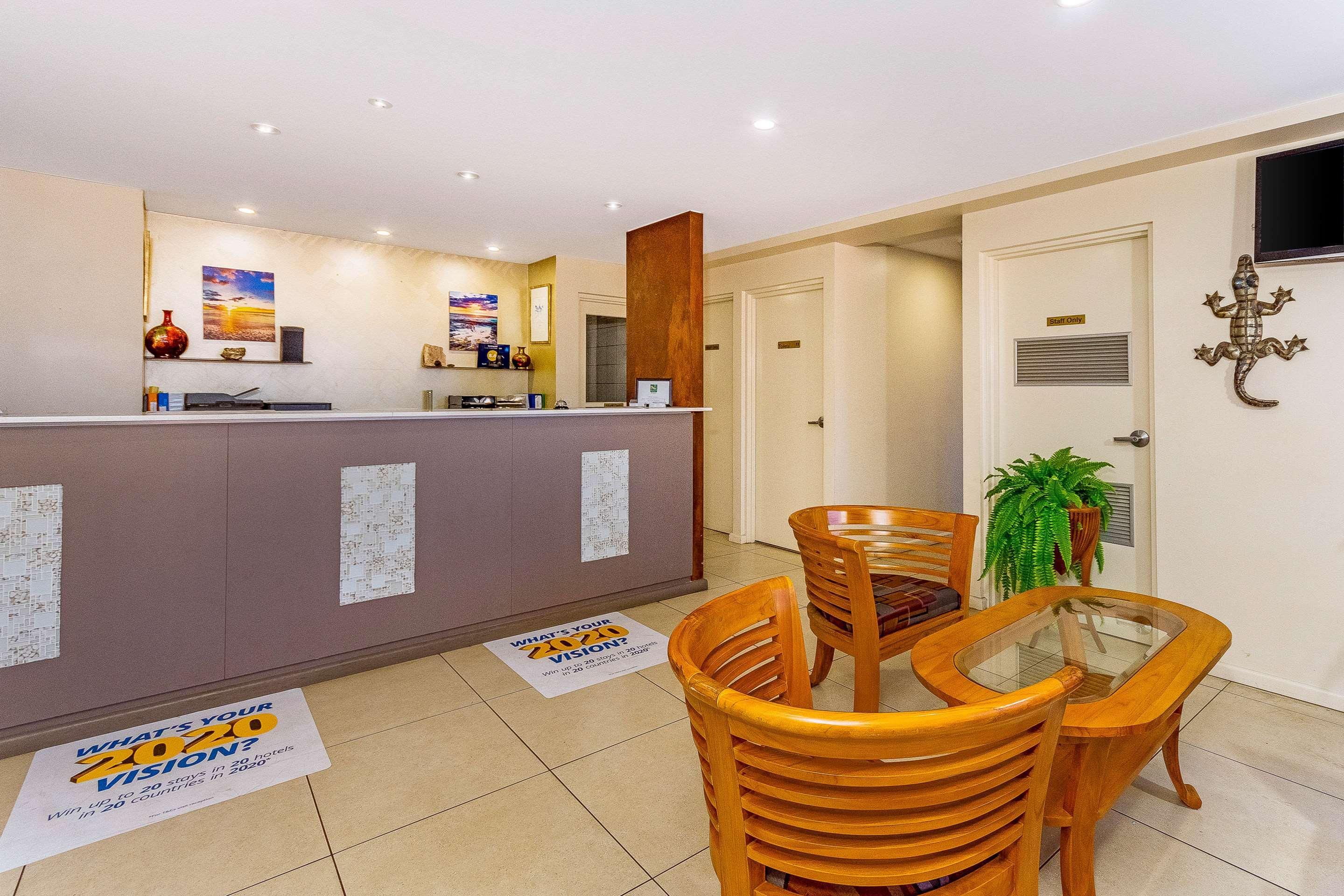 Quality Hotel Darwin Airport Eksteriør billede A typical apartment kitchen