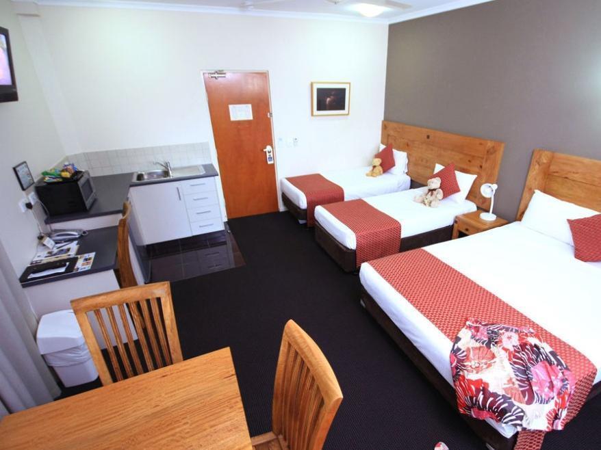 Quality Hotel Darwin Airport Eksteriør billede A typical studio apartment